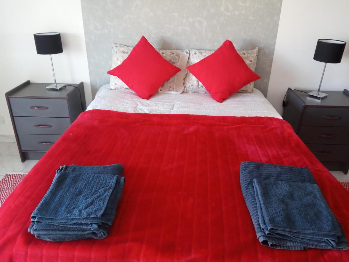 Peniche Waves Apartment ภายนอก รูปภาพ